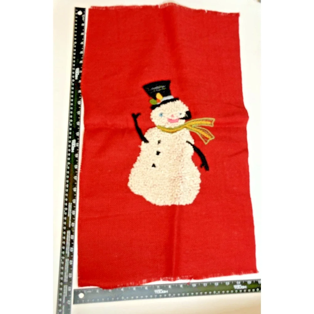 Vtg MCM Christmas SNOWMAN Latch Hook Punch Needle Wall Hanging Red Burlap Decor